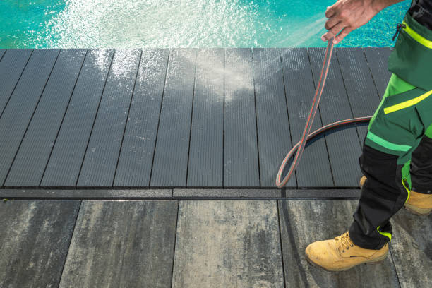 Best Concrete Pressure Washing  in Carrabelle, FL